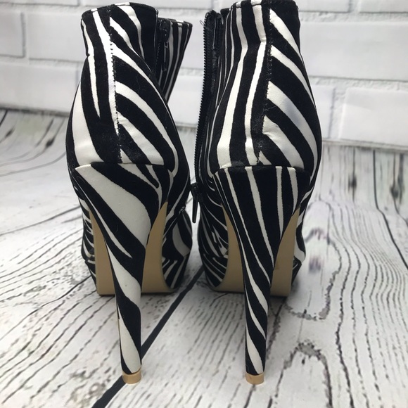 Zebra booties - Picture 5 of 5